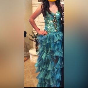 Sherri Hill Sz 8 sequin, hi-lo prom dress